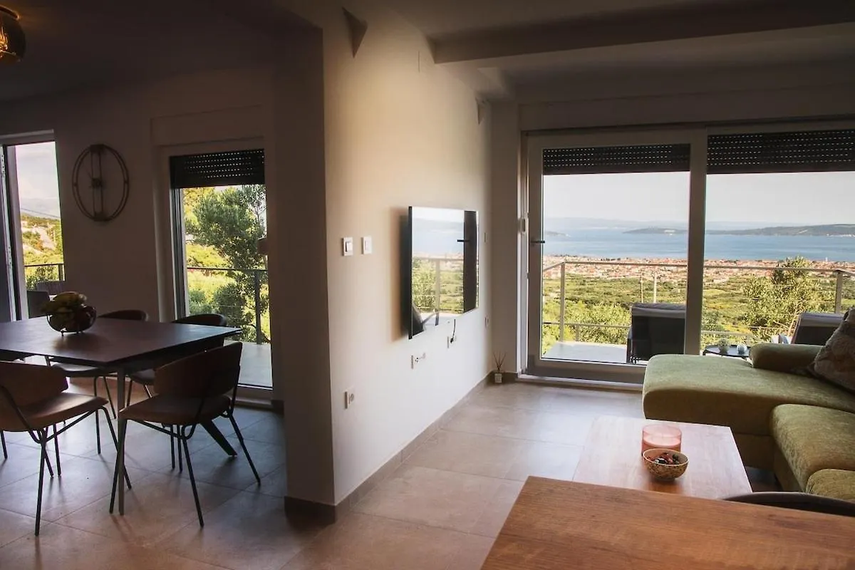 Casa Collina Villa Kastela 0*,