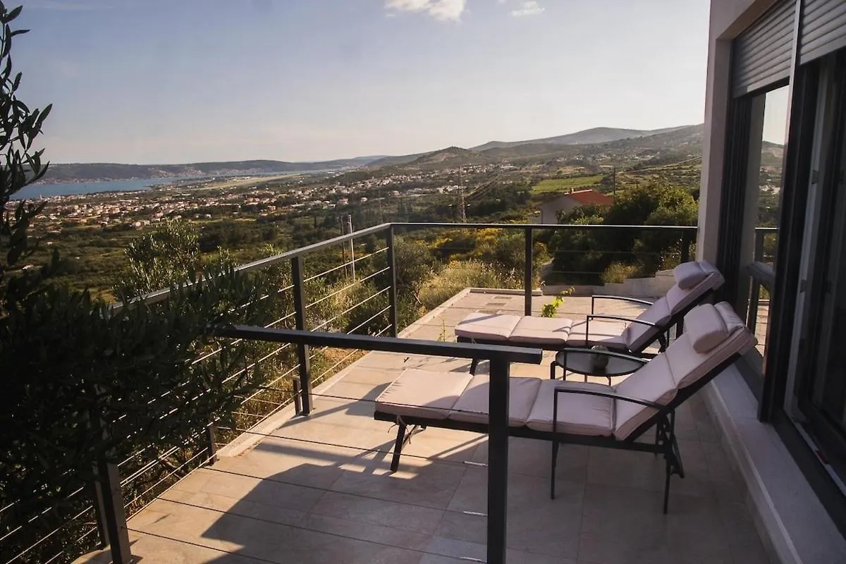 Casa Collina Villa Kastela